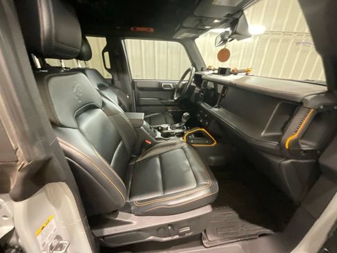 Used 2024 Ford Bronco Badlands AWD/4WD image 14