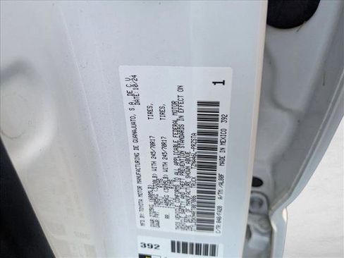Used 2024 Toyota Tacoma SR AWD/4WD image 14