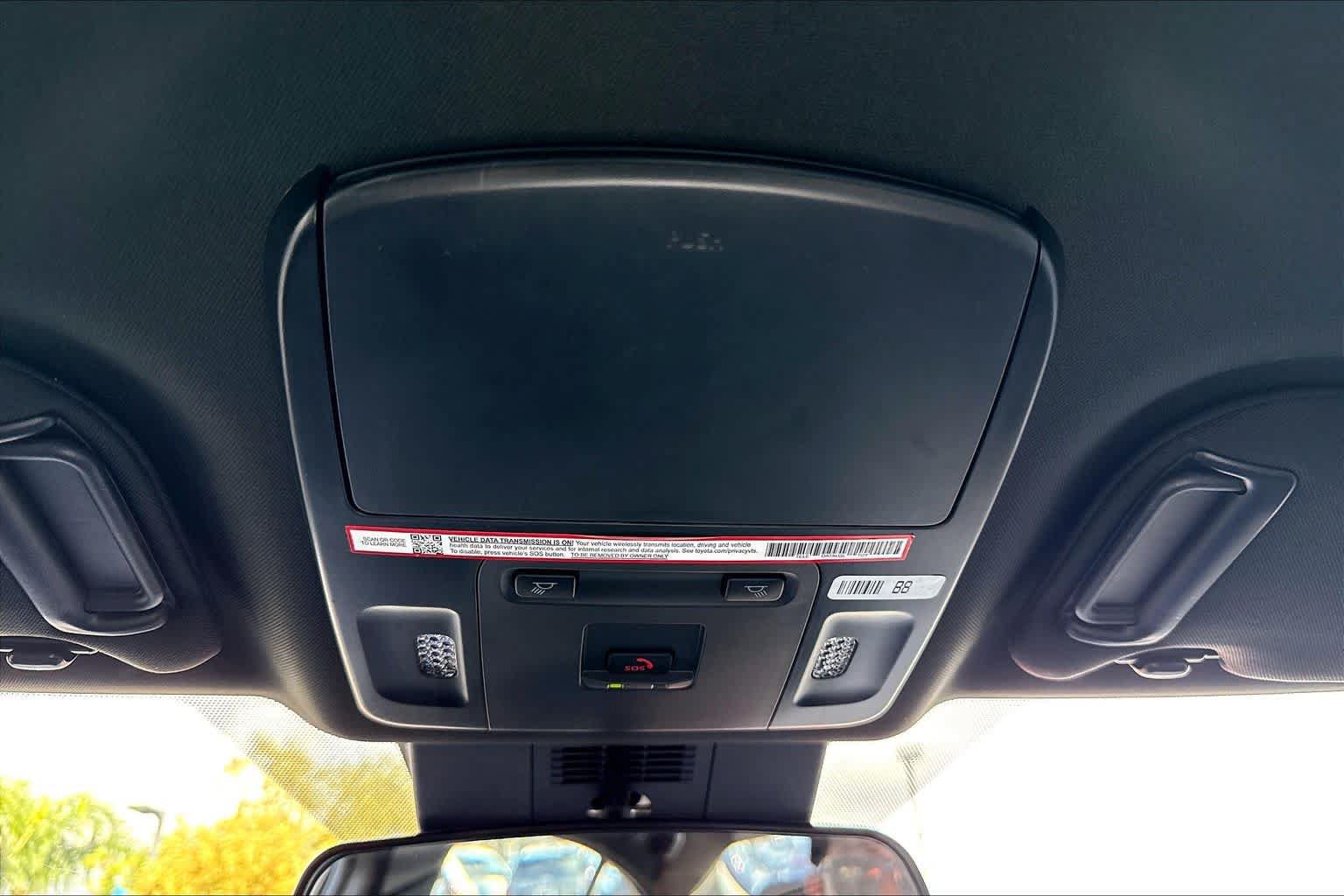 Used 2025 Toyota Camry SE FWD image 31