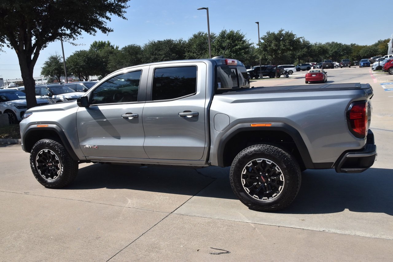 Used 2026 GMC Canyon AT4 AWD/4WD image 11