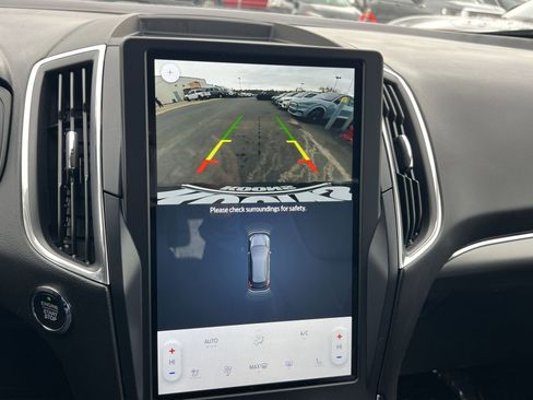 Certified 2022 Ford Edge Titanium image 20