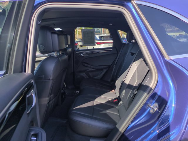 Used 2024 Porsche Macan AWD/4WD image 26