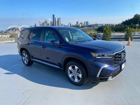 Certified 2025 Honda Pilot EX-L image 34