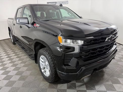 Used 2023 Chevrolet Silverado 1500 RST w/ Convenience Package II AWD/4WD image 7