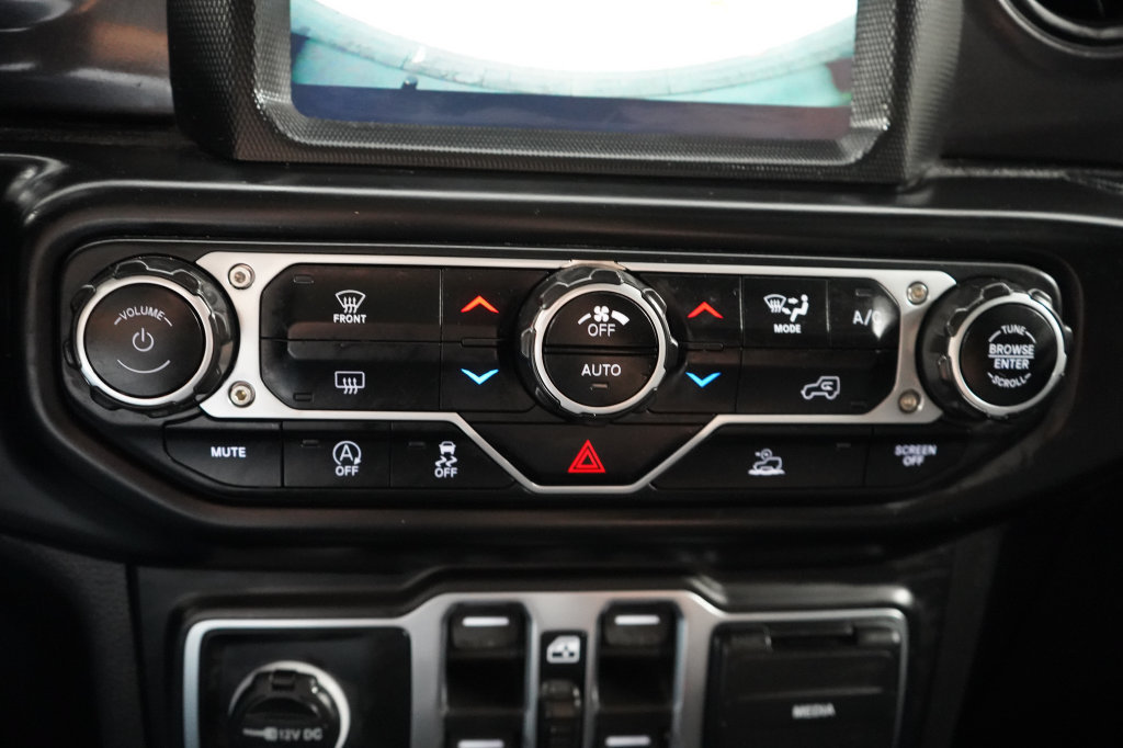 Used 2022 Jeep Wrangler Unlimited Sport AWD/4WD image 19