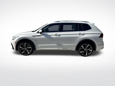 Certified 2024 Volkswagen Tiguan SEL R-Line AWD/4WD image 8