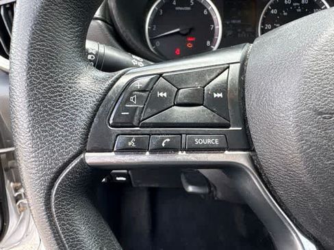 Used 2020 Nissan Versa S FWD image 12