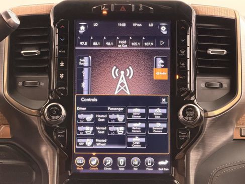Used 2020 RAM 2500 Limited AWD/4WD image 39