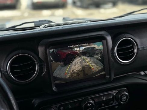 Used 2022 Jeep Wrangler Unlimited Rubicon 4xe w/ Cold Weather Group image 4