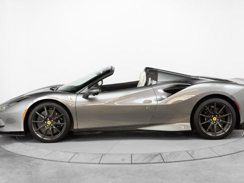 Certified 2023 Ferrari F8 Tributo image 4