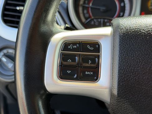 Used 2019 Dodge Journey SE w/ Premium Group FWD image 16