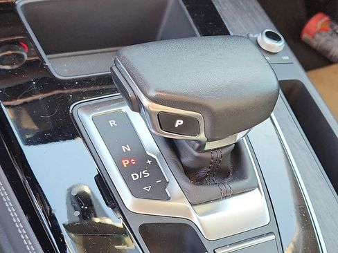 Used 2024 Audi Q5 2.0T Premium Plus image 15