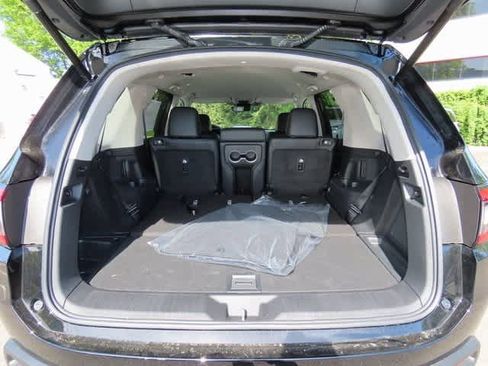 New 2025 Honda Pilot EX-L image 10