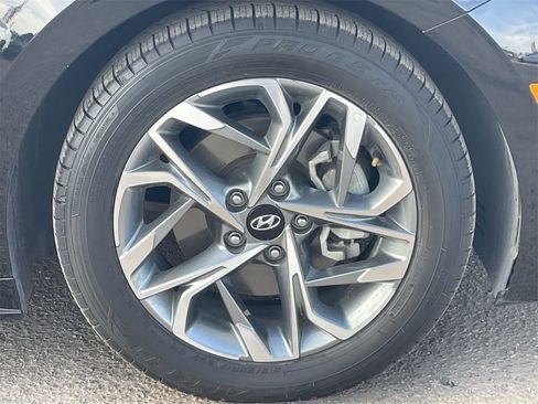 Certified 2023 Hyundai Sonata SEL image 9