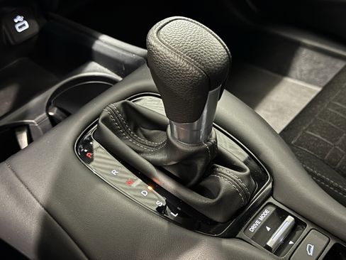 Used 2024 Honda HR-V LX image 29