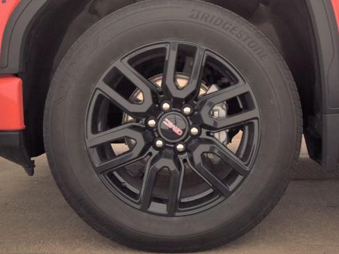 Used 2024 GMC Sierra 1500 Elevation AWD/4WD image 12