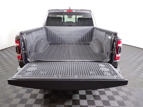Used 2020 RAM 1500 Big Horn AWD/4WD image 17