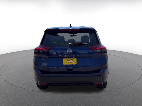Used 2025 Nissan Rogue SV FWD image 12