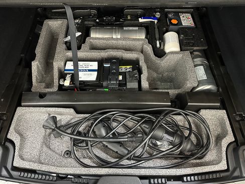 Used 2024 Volvo XC60 T8 Ultimate w/ Protection Package Premier image 34