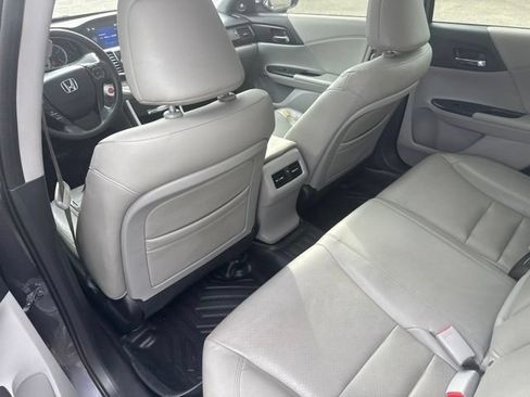 Used 2014 Honda Accord EX-L image 19