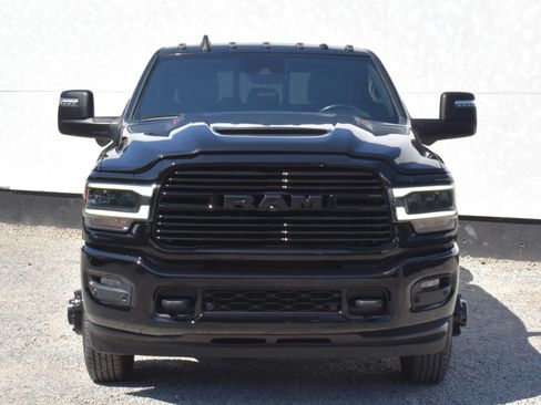 Used 2023 RAM 3500 Laramie AWD/4WD image 40