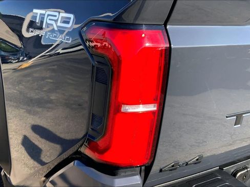 Used 2024 Toyota Tacoma TRD Off-Road AWD/4WD image 25