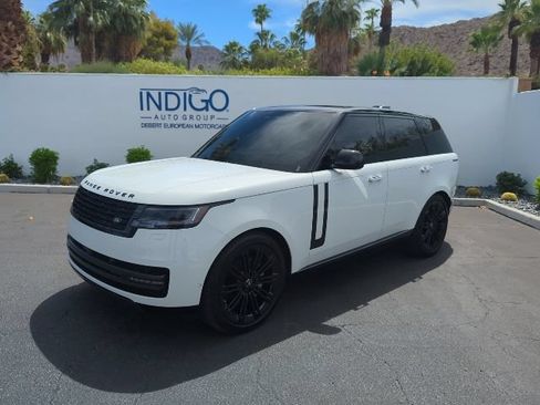 Used 2025 Land Rover Range Rover SE AWD/4WD image 1