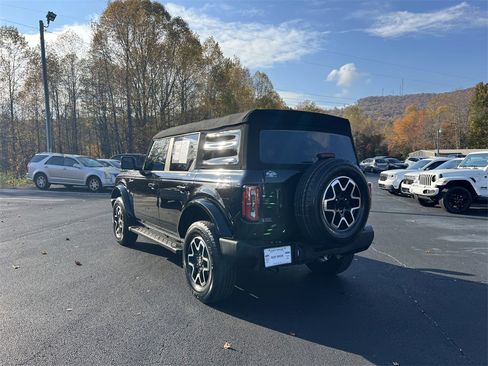 Certified 2024 Ford Bronco Outer Banks image 7