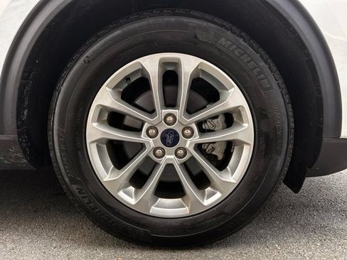 Used 2022 Ford Escape SE FWD image 31