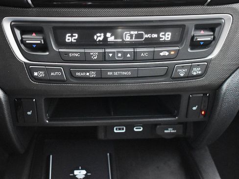 Used 2024 Honda Passport TrailSport image 10