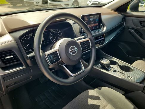 Used 2021 Nissan Rogue S FWD image 16