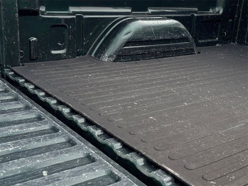 Used 2025 Toyota RAV4 LE image 32