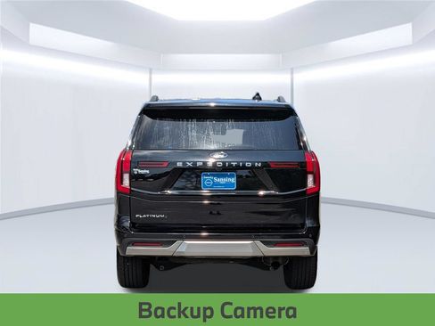 Used 2025 Ford Expedition Platinum AWD/4WD image 5