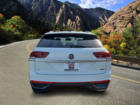 Used 2023 Volkswagen Atlas Cross Sport SE w/ Black Wheel Package image 4