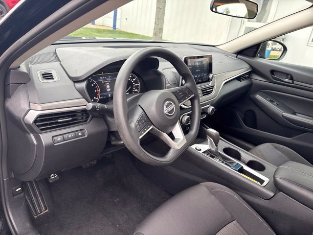 Used 2026 Nissan Altima 2.5 SV FWD image 10