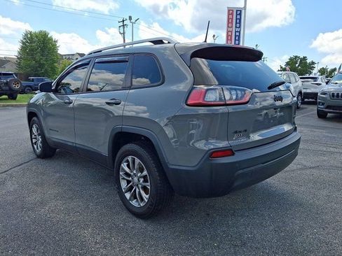 Certified 2019 Jeep Cherokee Latitude Plus w/ Cold Weather Group AWD/4WD image 4