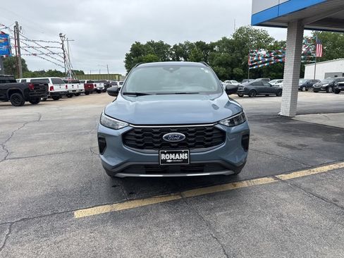Used 2025 Ford Escape ST-Line w/ Tech Pack #1 AWD/4WD image 10
