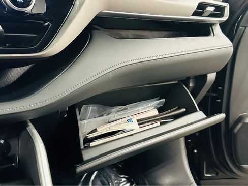 Used 2023 Toyota Highlander XLE image 20