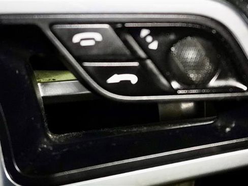 Used 2018 Porsche Macan image 20