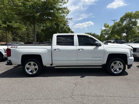 Used 2017 Chevrolet Silverado 1500 LTZ Z71 w/ LTZ Plus Package AWD/4WD image 8