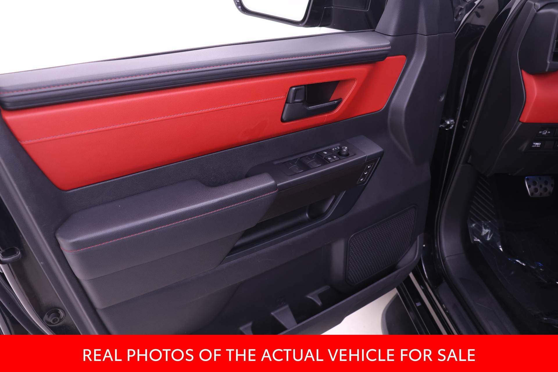 Used 2024 Toyota Sequoia TRD Pro AWD/4WD image 9