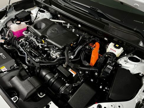 Used 2024 Toyota RAV4 Limited image 11