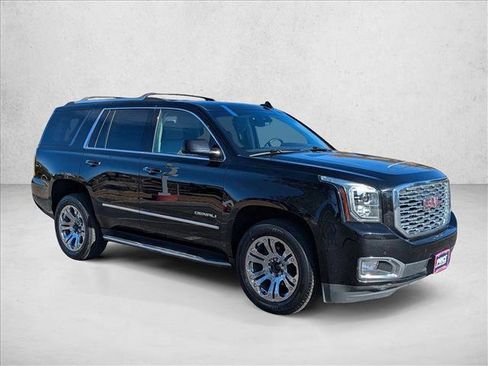 Used 2019 GMC Yukon Denali w/ Enhanced Security Package image 3