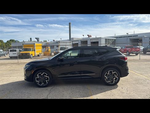 Used 2020 Chevrolet Blazer LT w/ Redline Edition image 3