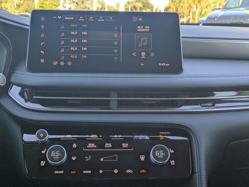 New 2026 INFINITI QX60 Luxe w/ Cargo Package FWD image 17