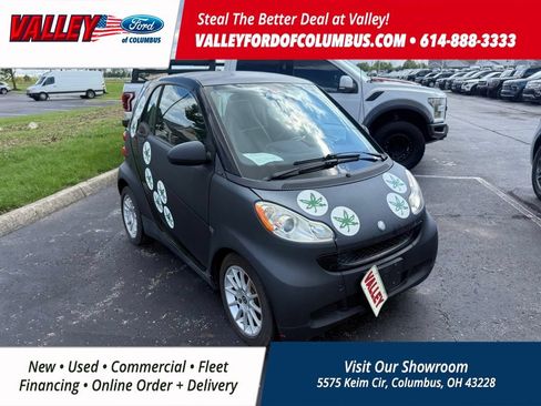 Used 2012 smart fortwo passion RWD image 1