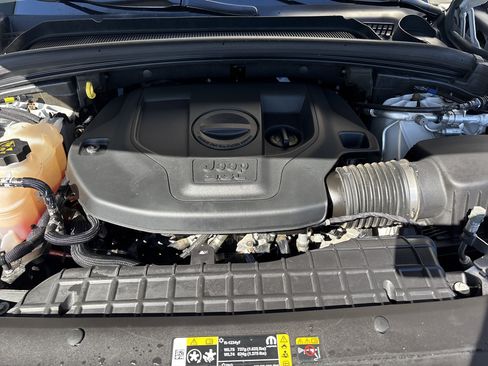 Used 2022 Jeep Grand Cherokee L Overland image 34