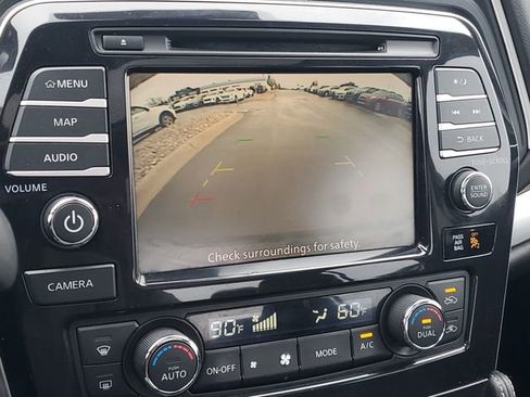 Used 2023 Nissan Maxima SL FWD image 26