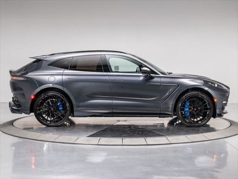 Used 2025 Aston Martin DBX 707 image 15
