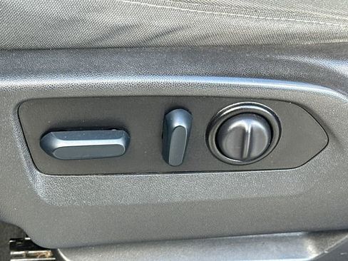 Used 2022 GMC Sierra 1500 Elevation image 37